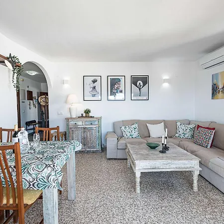 아파트 Albaida Ii 2b - South-facing, Sea Views, 150m From *